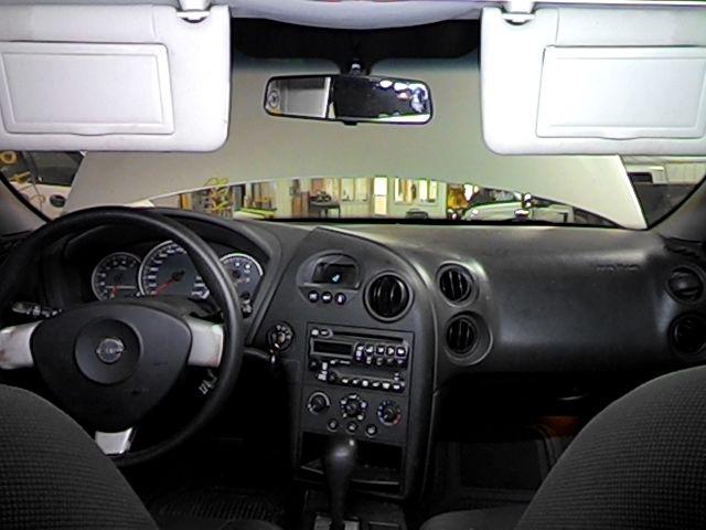 Sell 2004 Pontiac Grand Prix Interior Rear View Mirror