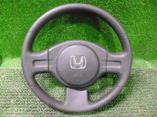 Honda zest 2007 steering wheel [9670100]
