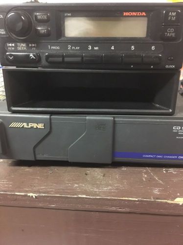 Factory radio with alpine 6 disc changer honda crv cr-v 1997 1998 1999 2000 2001