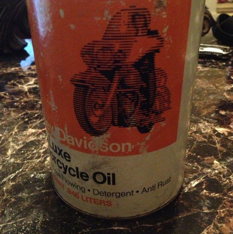 Harley-davidson oil can from the 60s 70s  still filled with oil