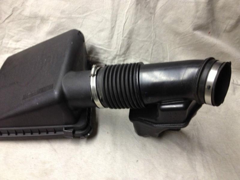 Purchase TOYOTA TUNDRA SEQUOIA AIR INTAKE BOX & HOSE FILTER 5.7L 2007