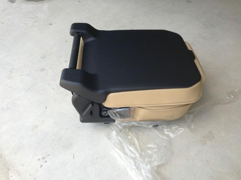 1998-2004 land rover discovery jump seat  tan color  left rear