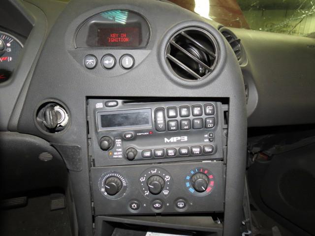 Sell 2005 PONTIAC GRAND PRIX RADIO TRIM DASH BEZEL 2520070 in Garretson