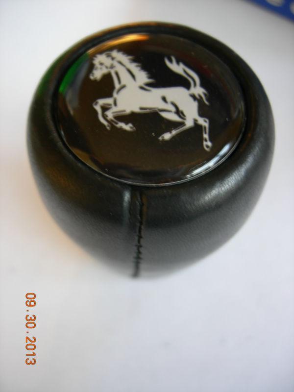 Gear shift knob leather ferrari black with white horse
