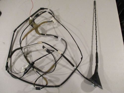 04-09 toyota prius roof antenna with entire harness oem