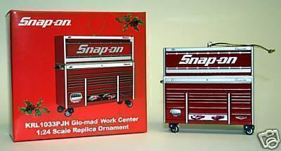 Snap on tools glo-mad toolbox holiday ornament 1:24