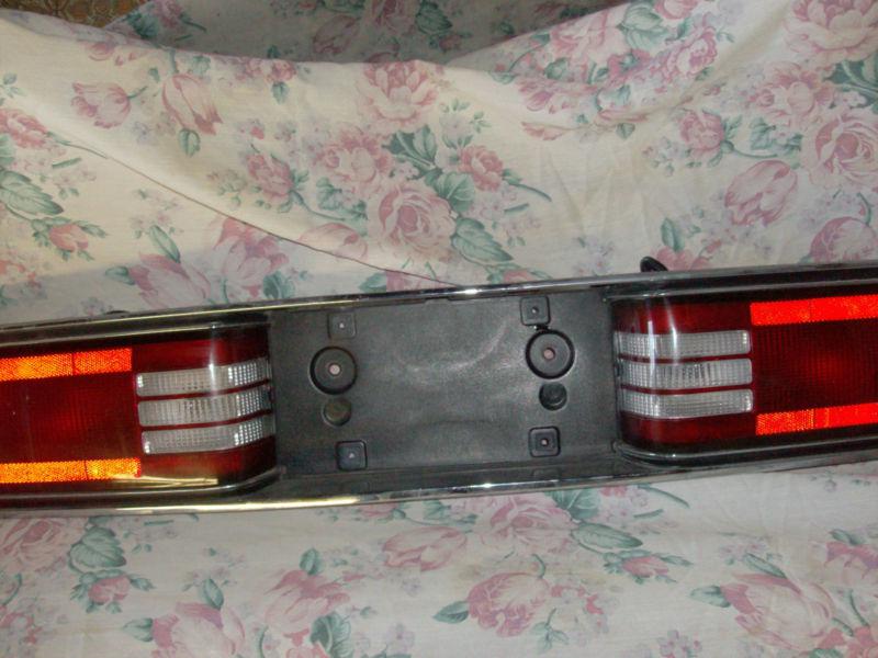 Purchase 92 93 94 95 96 BUICK LESABRE TAIL LIGHT CENTER (Fits 1994) in