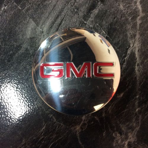 One used gmc chrome center cap # 22837060