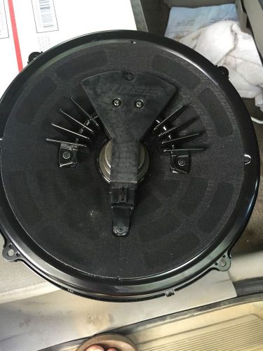 Bose subwoofer for cadillac between 2005 to 2010