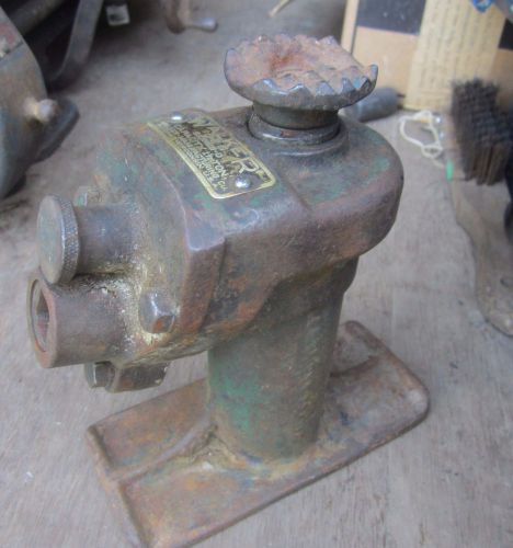 Buy Antique Walker 525 Series D Auto Jack in Fortuna, California