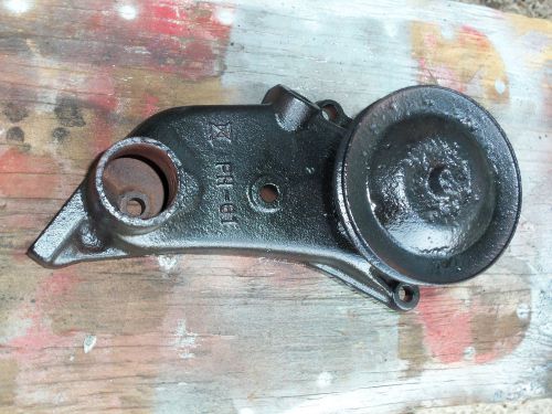 Water pump 1949-53 ford flathead v8 - right side - uses narrow 3/8 belt