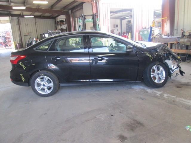13 ford focus left/driver front seat 878505
