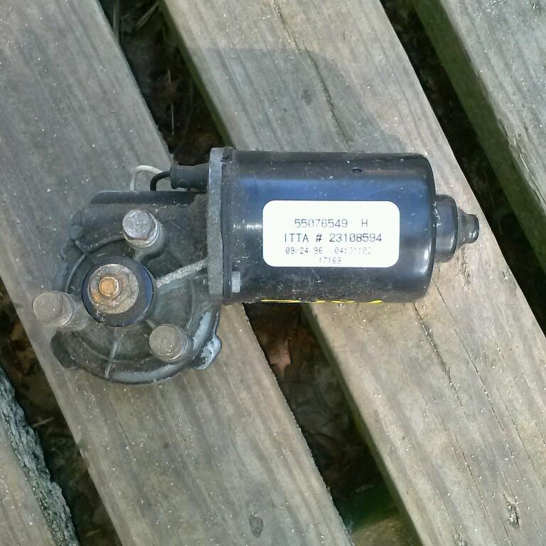 Sell 1997 1998 1999 dodge ram wiper motor in Egg Harbor Township, New