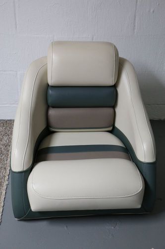 Used starcraft pontoon boat helm seat excellent condition