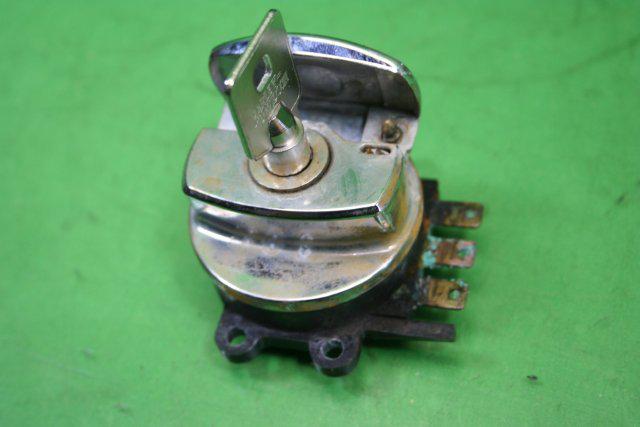 Purchase 2001 Harley Davidson FL Softail FLSTF Ignition Switch WITH KEY