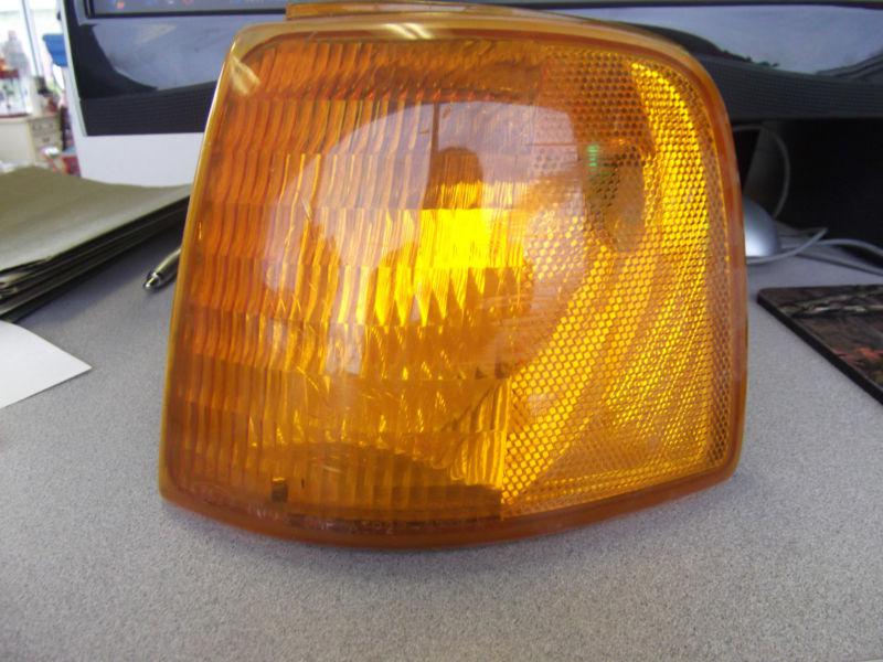 Buy Used Replacement 1993-1997 Ford Ranger Turn Signal Lamp Left #AIP2P