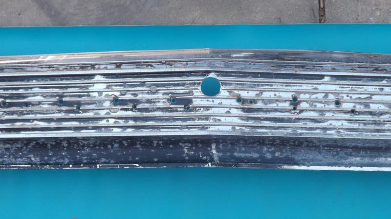 Sell 1965 PONTIAC BONNEVILLE TAIL LIGHT PANEL in Glendale, Arizona, US