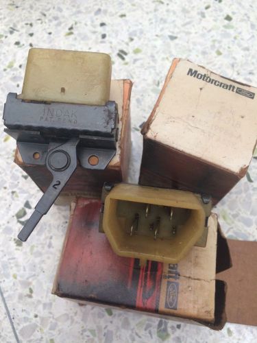 Ford indak heater switch yh-318 d8bz-19986-a nos