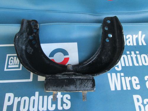 sbc front engine mount