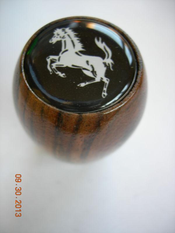 Gear shift knob wood ferrari black with white horse