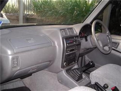 suzuki vitara dash mat