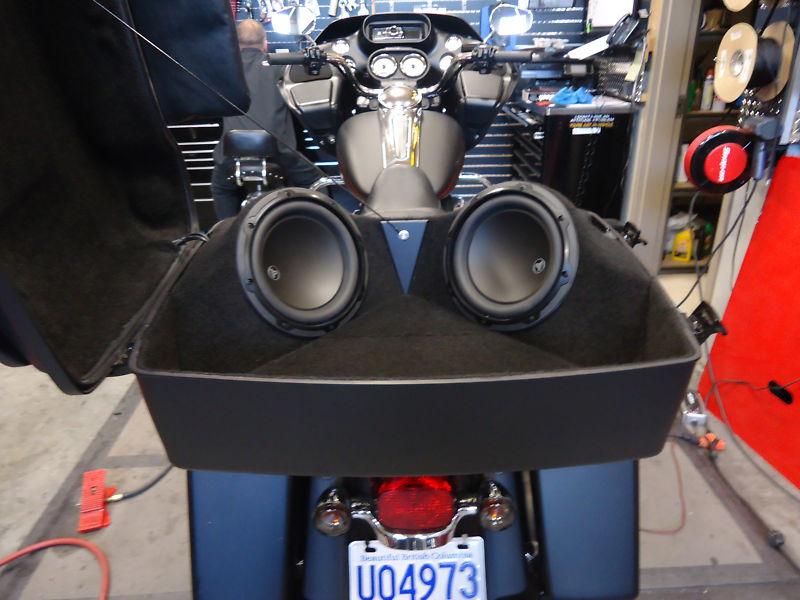 harley davidson tour pack subwoofer