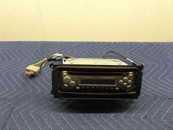 Pioneer radio cd player fm/am deh-1600 lkq