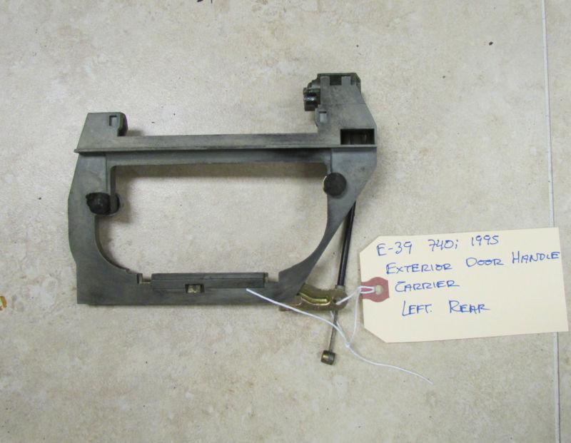 E38 handle carrier rear left 51228245345