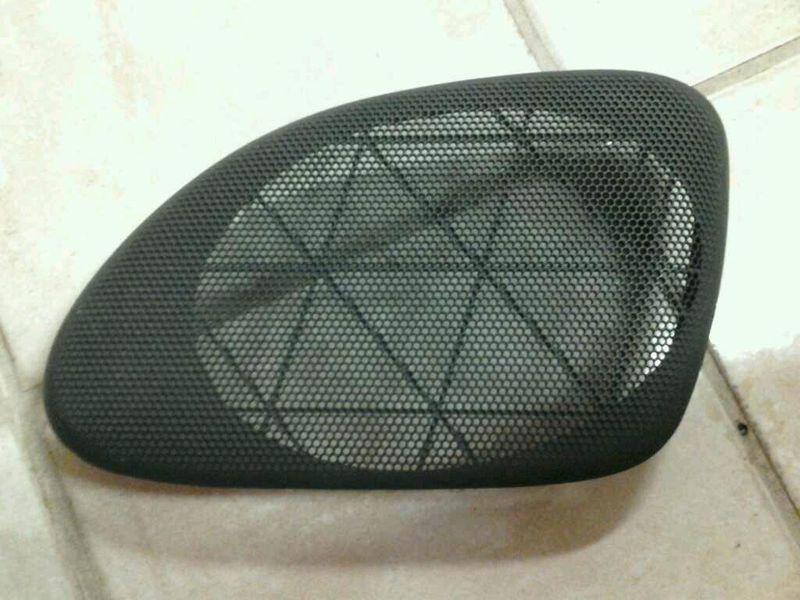 1996-2000 chrysler sebring convertible lh ,or rh speaker cover rear