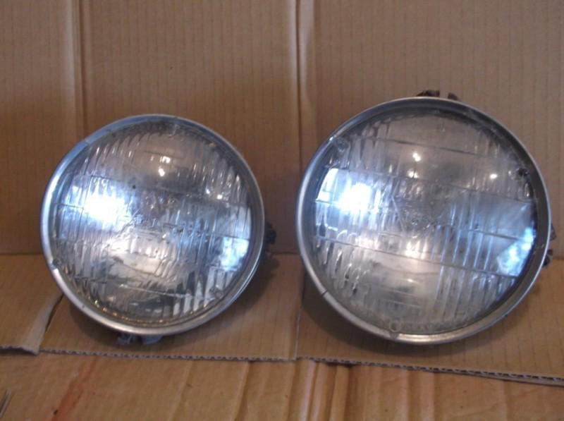 1962 67 chevy gto cutlass 2 prong t3 headlights cups