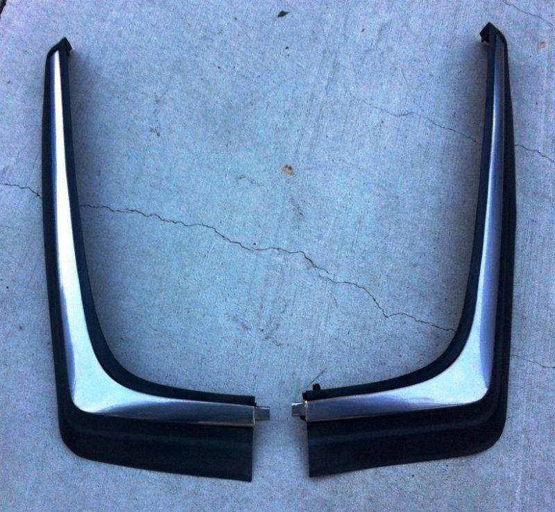 Volvo 240 wagon rear bumper corner moldings nice 1986-1993 