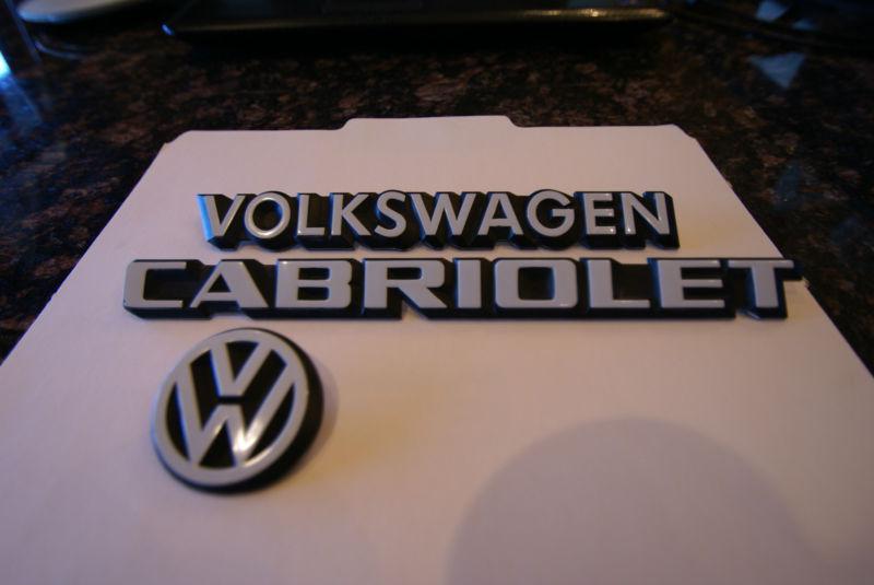 Mk1 volkswagen vw cabriolet rear emblem/badge set w/gloss white lettering