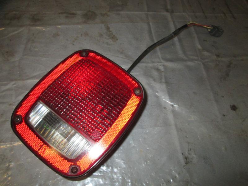 Jeep wrangler passenger side taillight complete tj 1997-2006 #1775