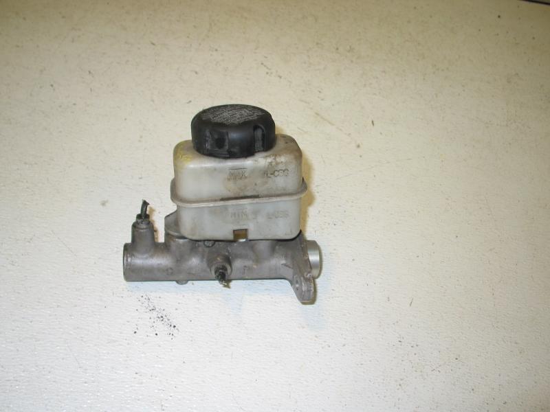 03 04 05 sonata kia optima brake master cylinder