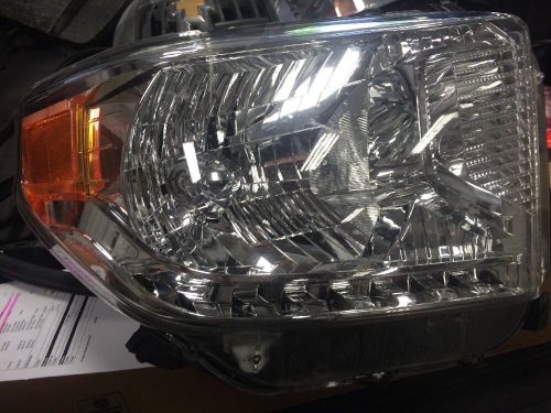 2015 toyota tundra right headlight