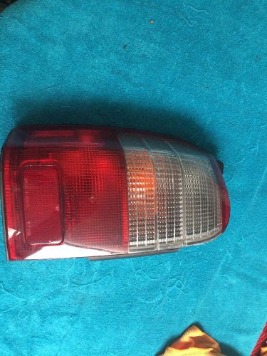 1996-2000 toyota 4runner left driver side tail light oem