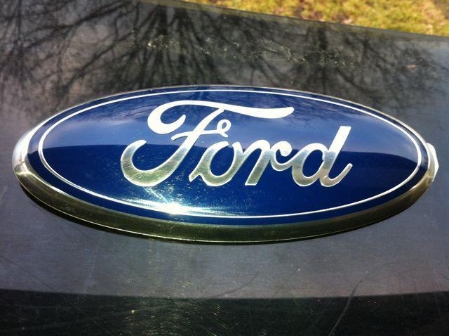 New ford logo grill emblem"badge"oem replacement 9"x3",free fastener nuts