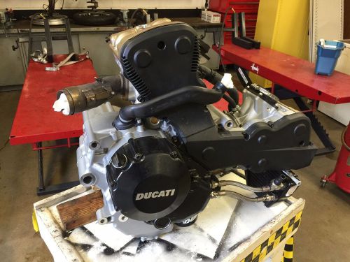 2011 ducati 848 evo motor - complete engine - airbox - ecu - oil cooler