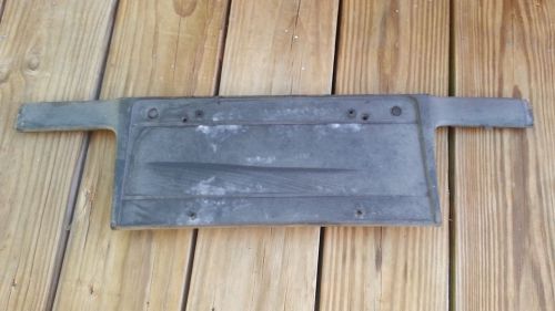 97-03 bmw 5 series licence plate bracket tray base oem used 8226564