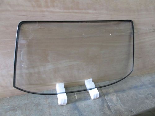 Ferrari 365 gt4 2+2 - front windshield / windscreen # 255-40-004-00