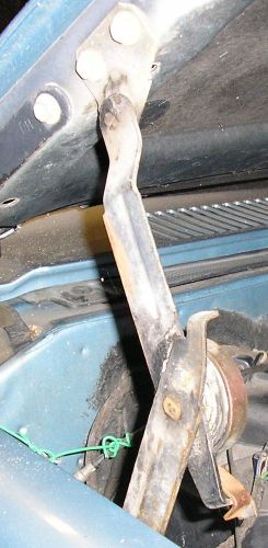 Hood spring either side / both, 80&#039;s to 91 suburban blazer pick up used but nice