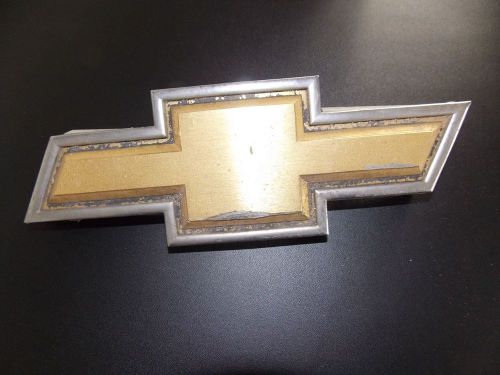 1985 chevy grill emblem for truck.-- oem-- original equipment chevy truck