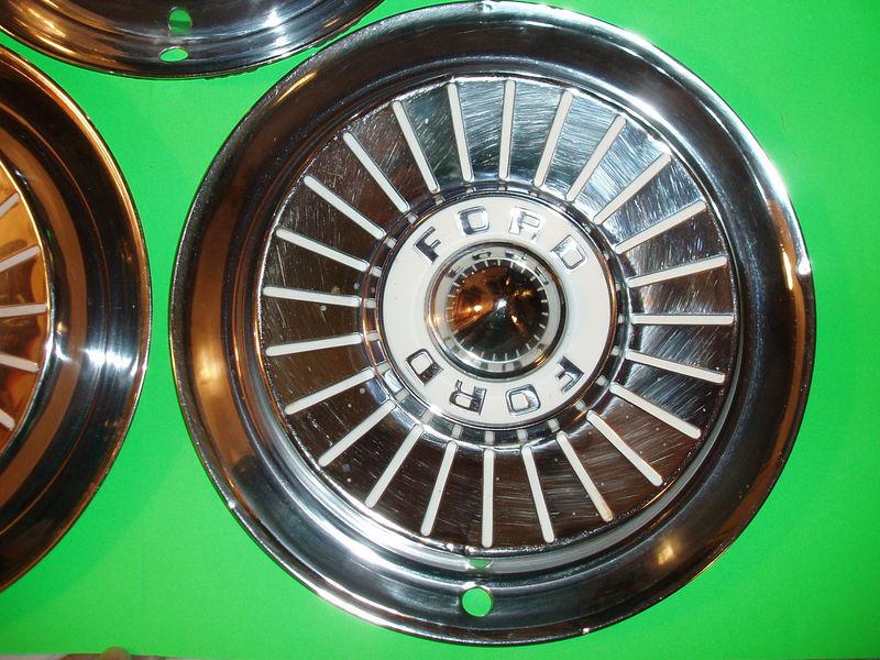1957 Ford fairlane hubcaps #5