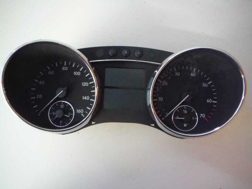 06 07 mercedes r350 speedometer instrument cluster 134,055 miles 2515401748