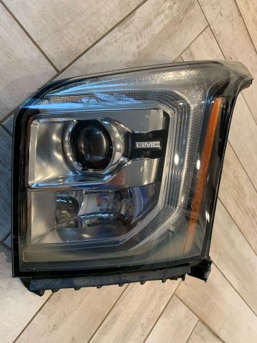 2015-2020 gmc yukon left driver side hid headlight oem 84564095