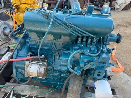 Kubota v2003   diesel engine runs perfect. rebuilt