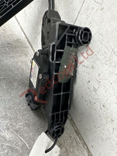 Kia sportage first ed 2010-2014 5dr 2.0d throttle pedal