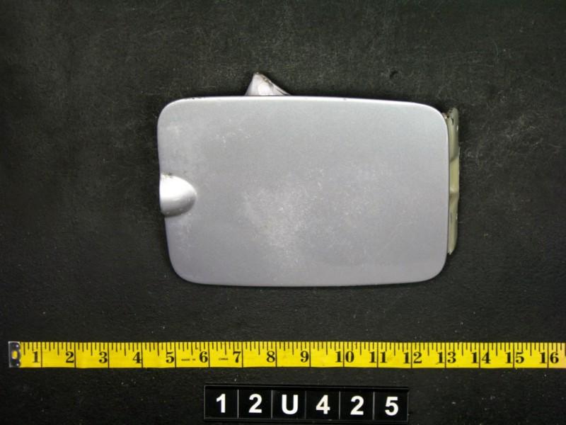 05 sorento fuel filler door lid gas tank cover cap oem silver 12u425