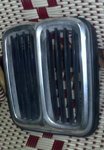 Bmw e12 528 grill/grille used 1 848 104