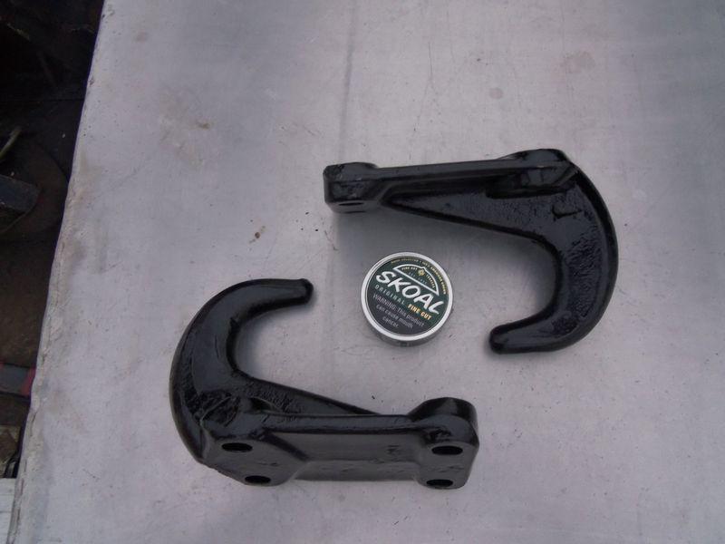 Topkick kodiak 1991 92 93 94 95 96 97 99 98 99  2001 front  tow hooks  chevy gmc